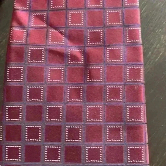 J. Ferrar Tie‎ EUC - Picture 2 of 4